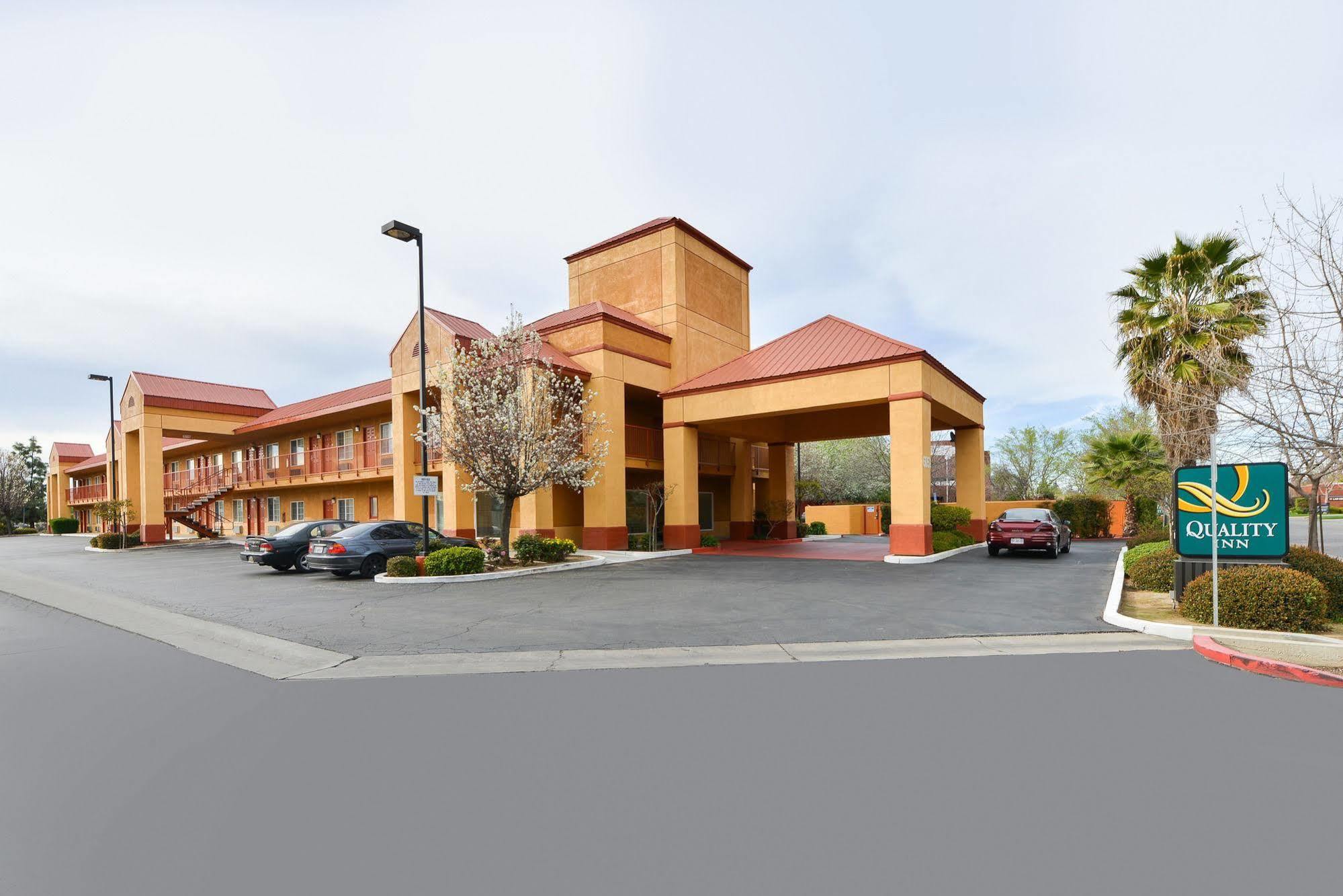 Quality Inn Fresno Near University Екстер'єр фото