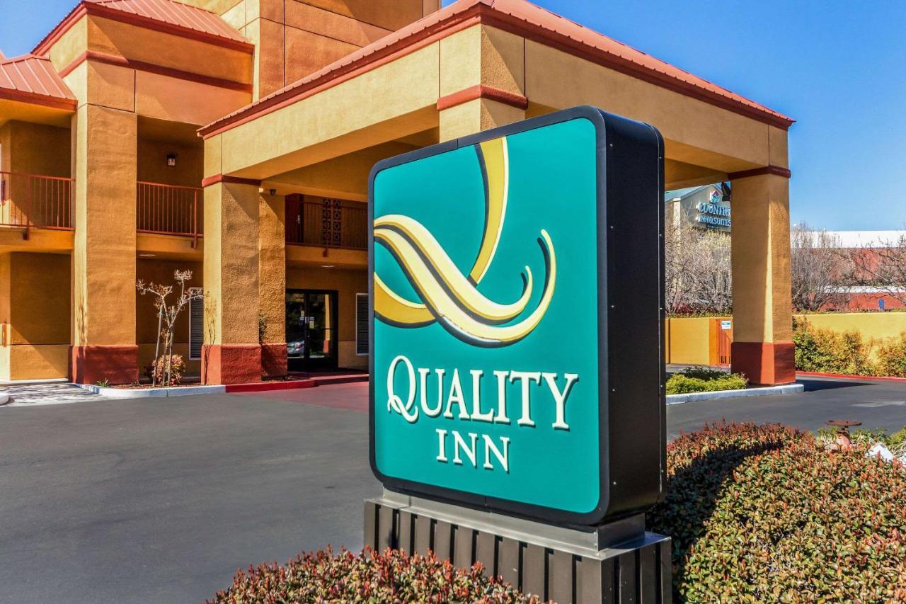 Quality Inn Fresno Near University Екстер'єр фото