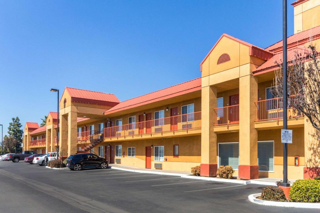 Quality Inn Fresno Near University Екстер'єр фото