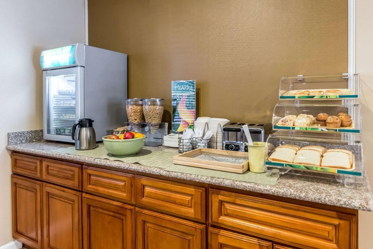 Quality Inn Fresno Near University Екстер'єр фото